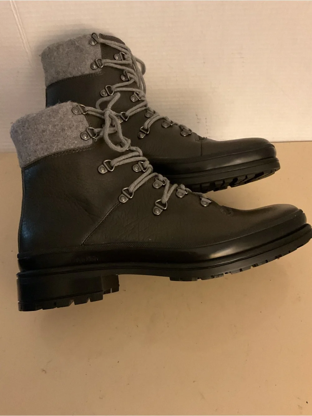 Calvin Klein men Gray Leather Lace-Up hiking  Combat Boots US 11